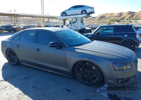 2013 Audi S8 Quattro из США, поврежденный, VIN WAUD2AFD4DN007731